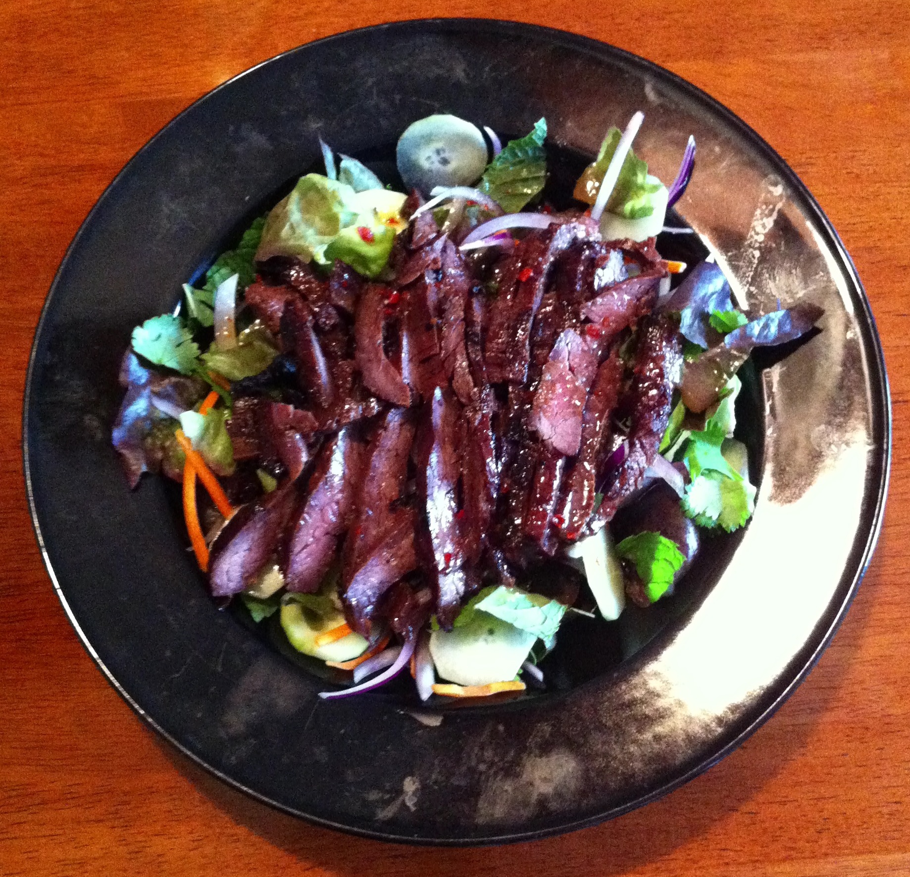 Bulgogi Skirt Steak and Thai Salad Jouer avec le feu.